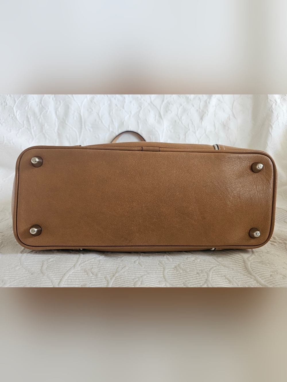 Vintage Coach Hamptons Small Carryall Satchel 9605 (Tan/White Trim) - Picture 11 of 16